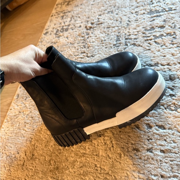 MIA boots - Picture 3 of 5